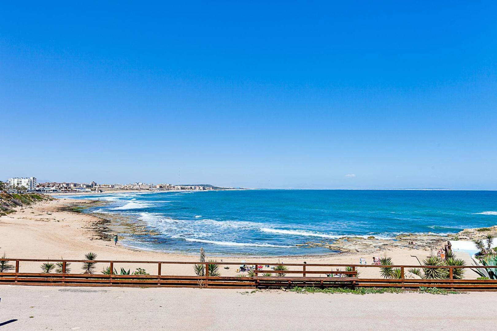 شقة Miramar Magic Sea & Sunrise View تورّيفيِخا المظهر الخارجي الصورة