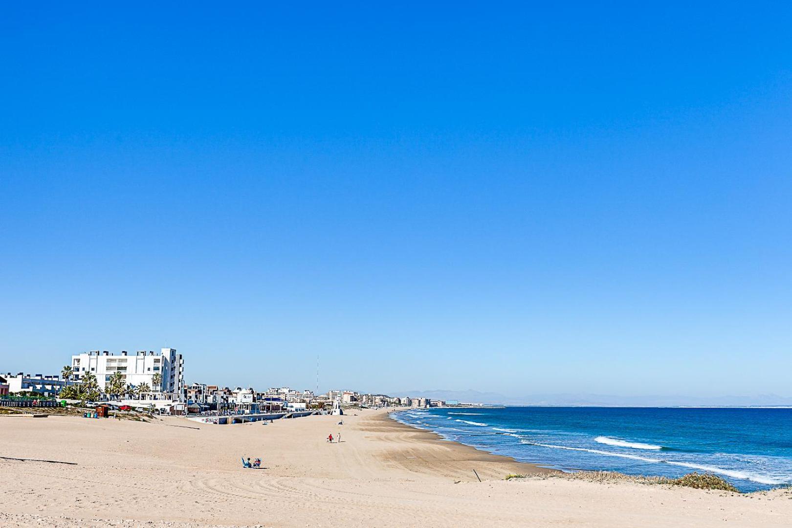 شقة Miramar Magic Sea & Sunrise View تورّيفيِخا المظهر الخارجي الصورة
