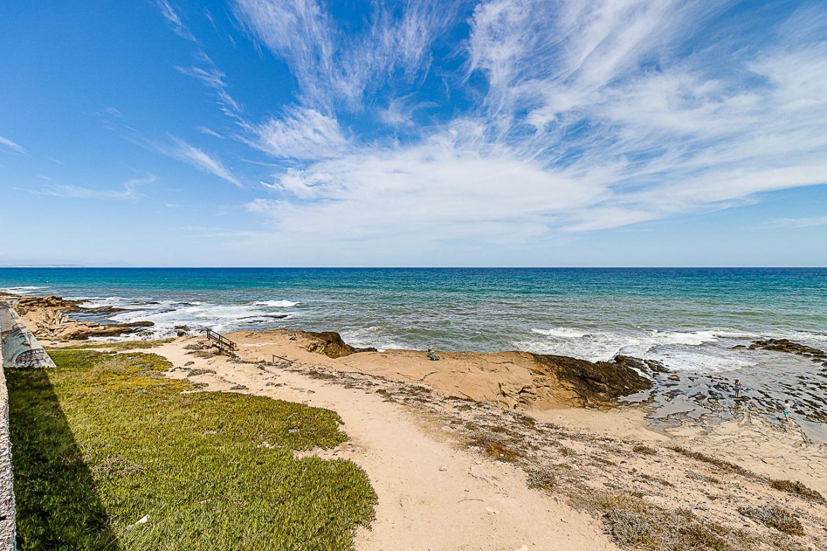 شقة Miramar Magic Sea & Sunrise View تورّيفيِخا المظهر الخارجي الصورة